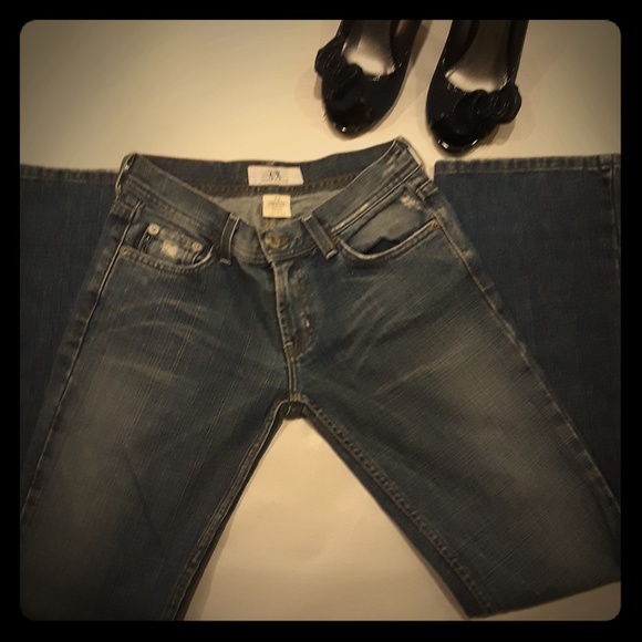 Jean - Picture 1 of 3